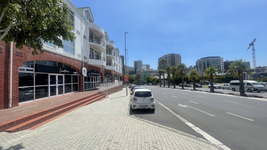 To Let commercial Property for Rent in Gardens Western Cape